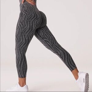 NVGTN Black Speckled Zebra Seamless leggings